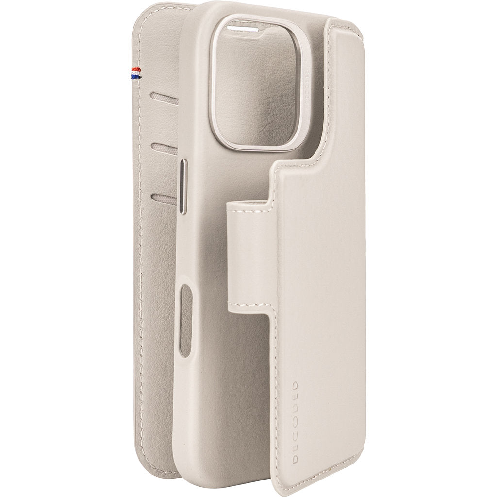 Decoded Leather Detachable Wallet Apple iPhone 16 Pro Clay