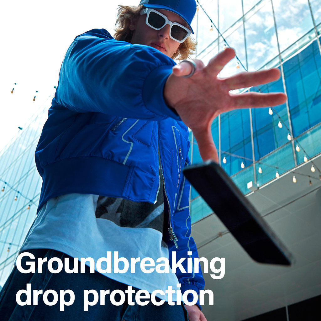 Panzerglass Apple iPhone 16 Pro Max - Ultra-Wide Fit Privacy Glass