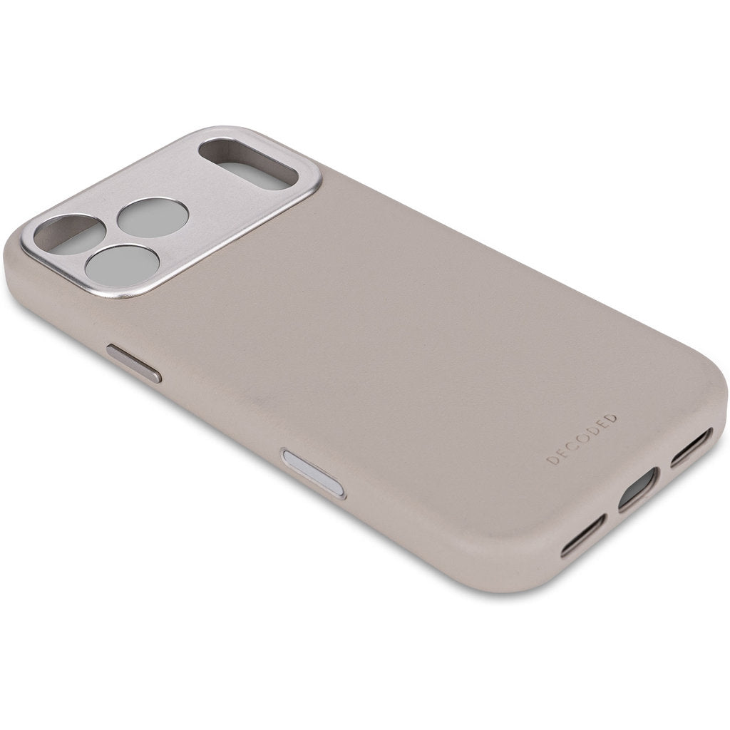 Decoded Leather Backcover Apple iPhone 17 Pro Solid Clay