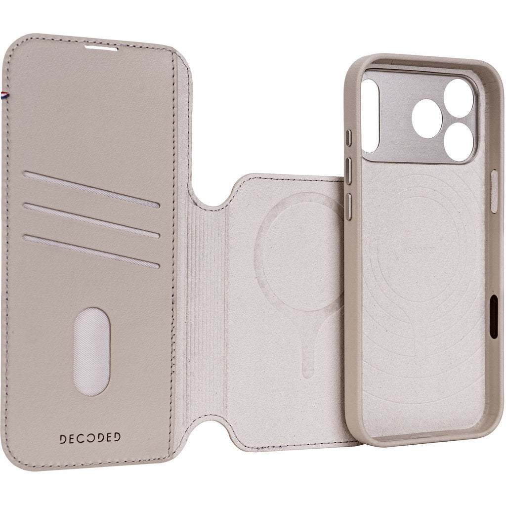 Decoded Leather Detachable Wallet Apple iPhone 17 Pro Max Solid Clay