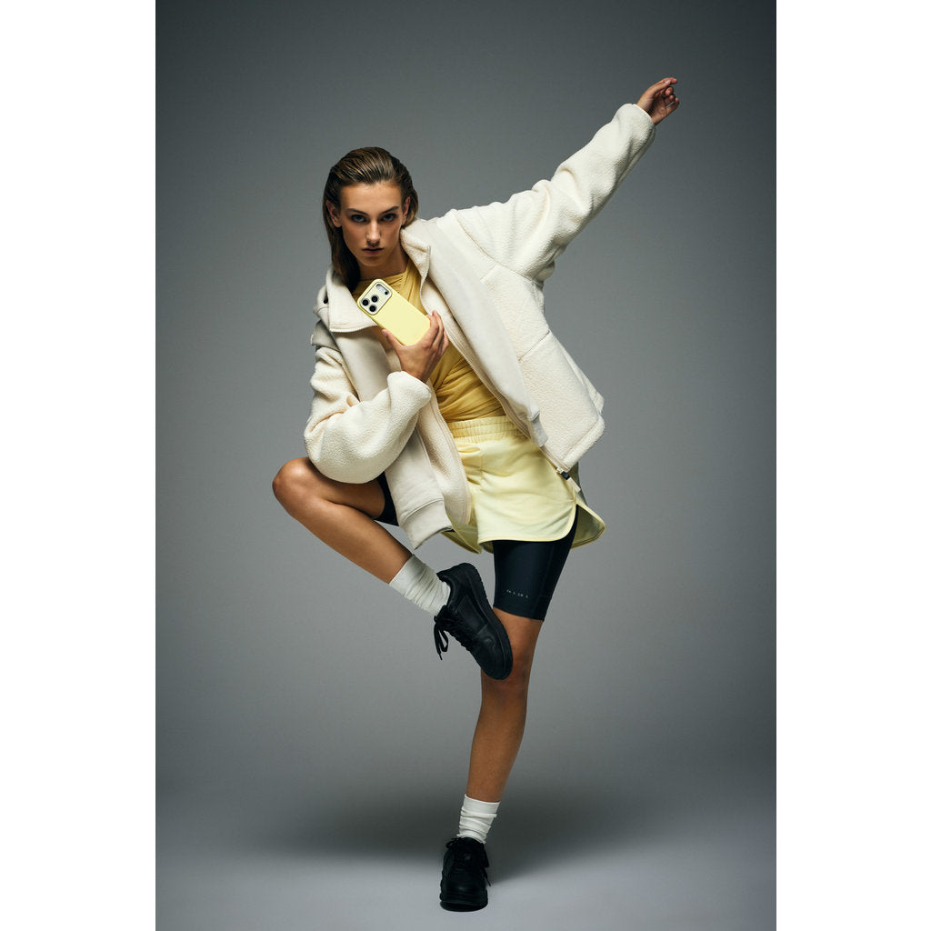 Decoded Silicone Backcover Apple iPhone 17 Pro Yuma Yellow