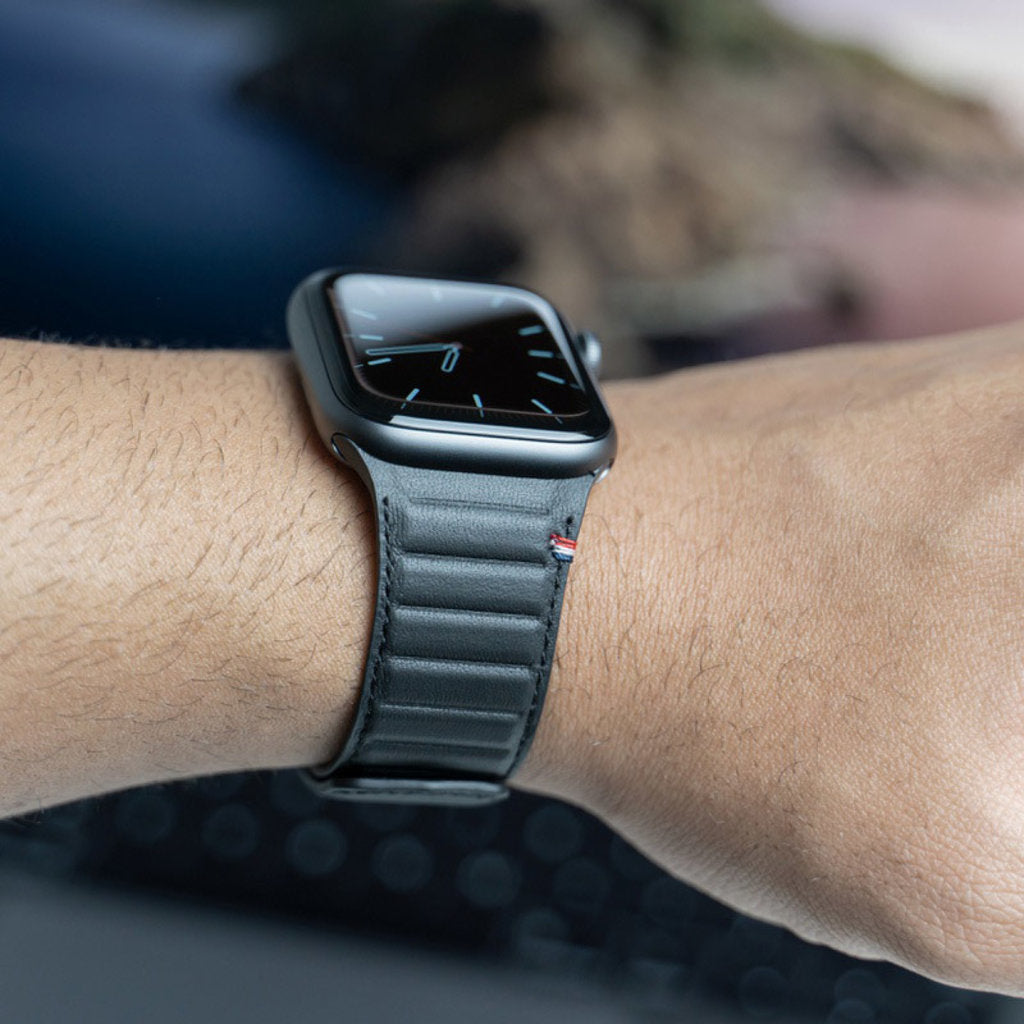 Decoded Leather Magnetic Traction Strap Black - 38/40/41/42mm