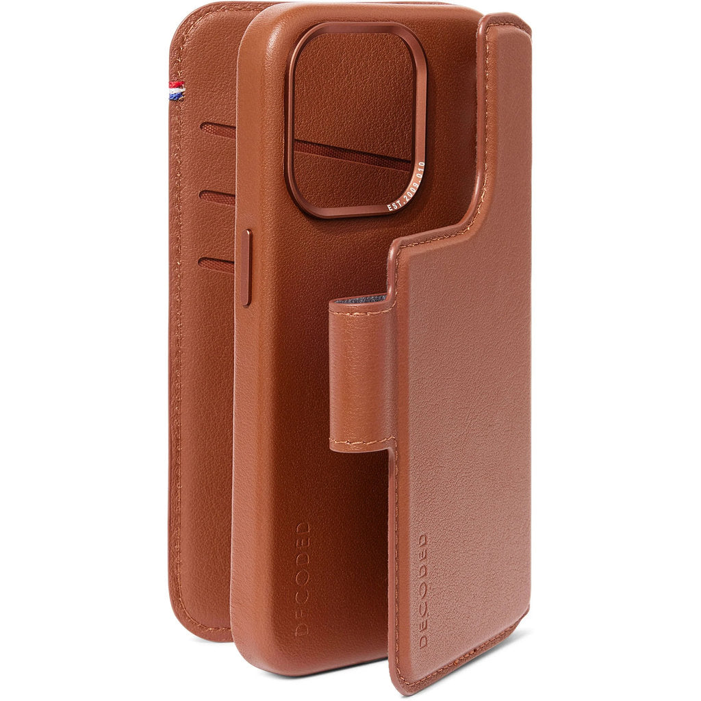 Decoded Leather Detachable Wallet Apple iPhone 15 Pro Tan