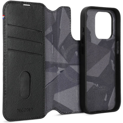 Decoded Leather Detachable Wallet Apple iPhone 15 Pro Black