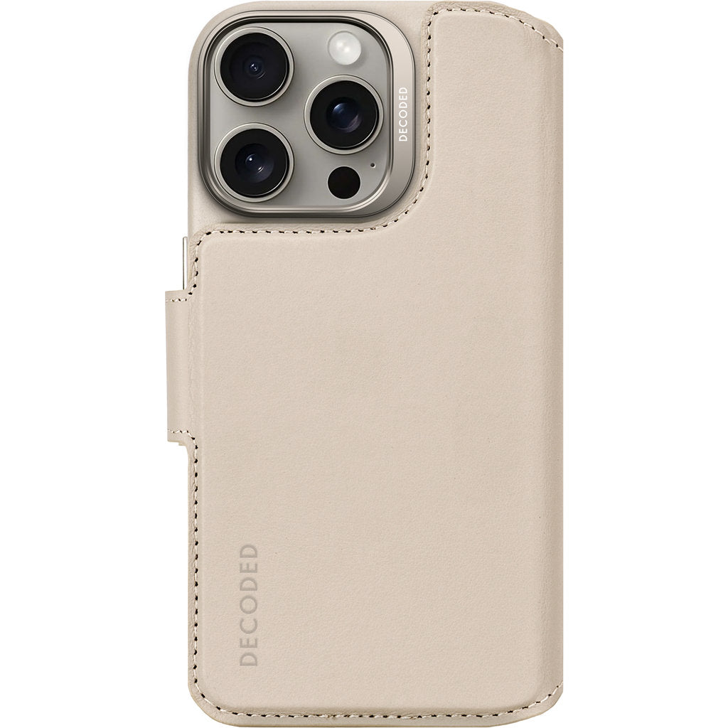 Decoded Leather Detachable Wallet Apple iPhone 16 Pro Clay