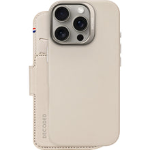 Decoded Leather Detachable Wallet Apple iPhone 16 Pro Clay