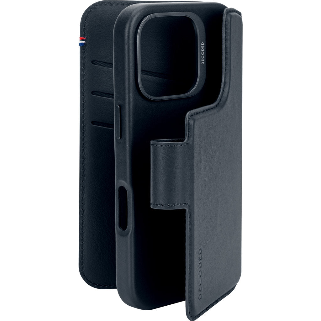 Decoded Leather Detachable Wallet Apple iPhone 16 Pro Navy