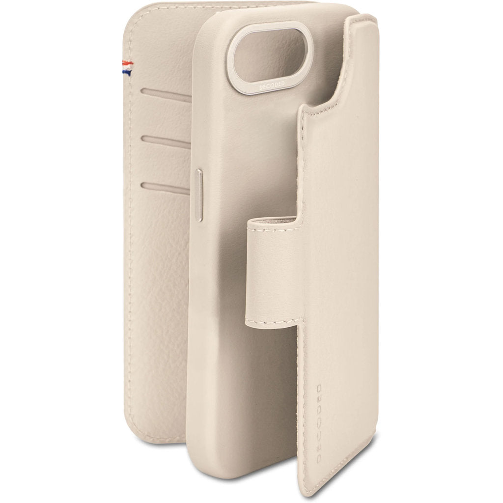 Decoded Leather Detachable Wallet Apple iPhone 16e Clay
