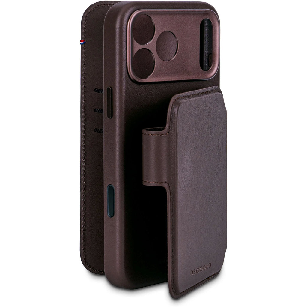 Decoded Leather Detachable Wallet Apple iPhone 17 Pro Max Chocolate Brown