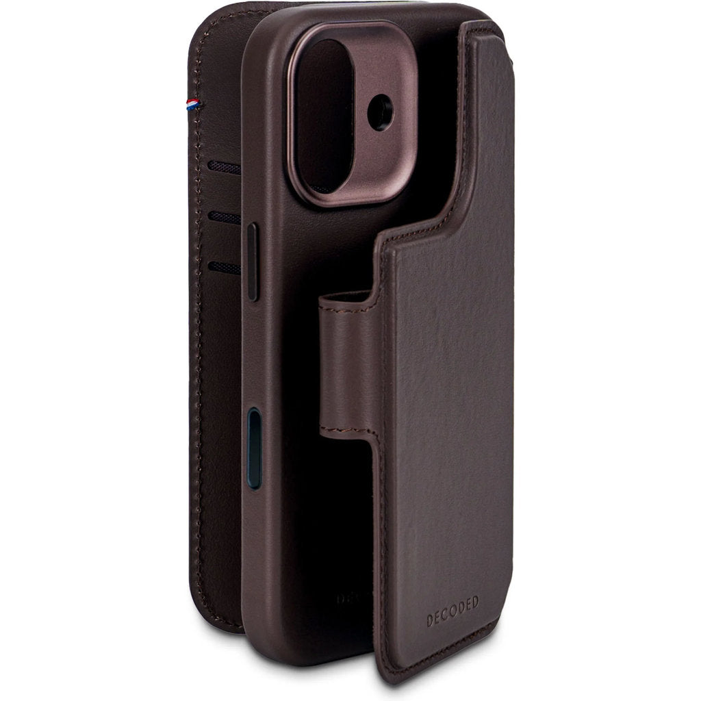 Decoded Leather Detachable Wallet Apple iPhone 17 Chocolate Brown