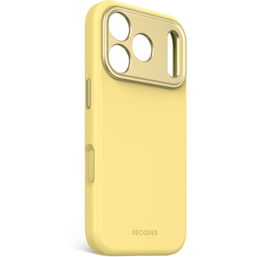 Decoded Silicone Backcover Apple iPhone 17 Pro Yuma Yellow