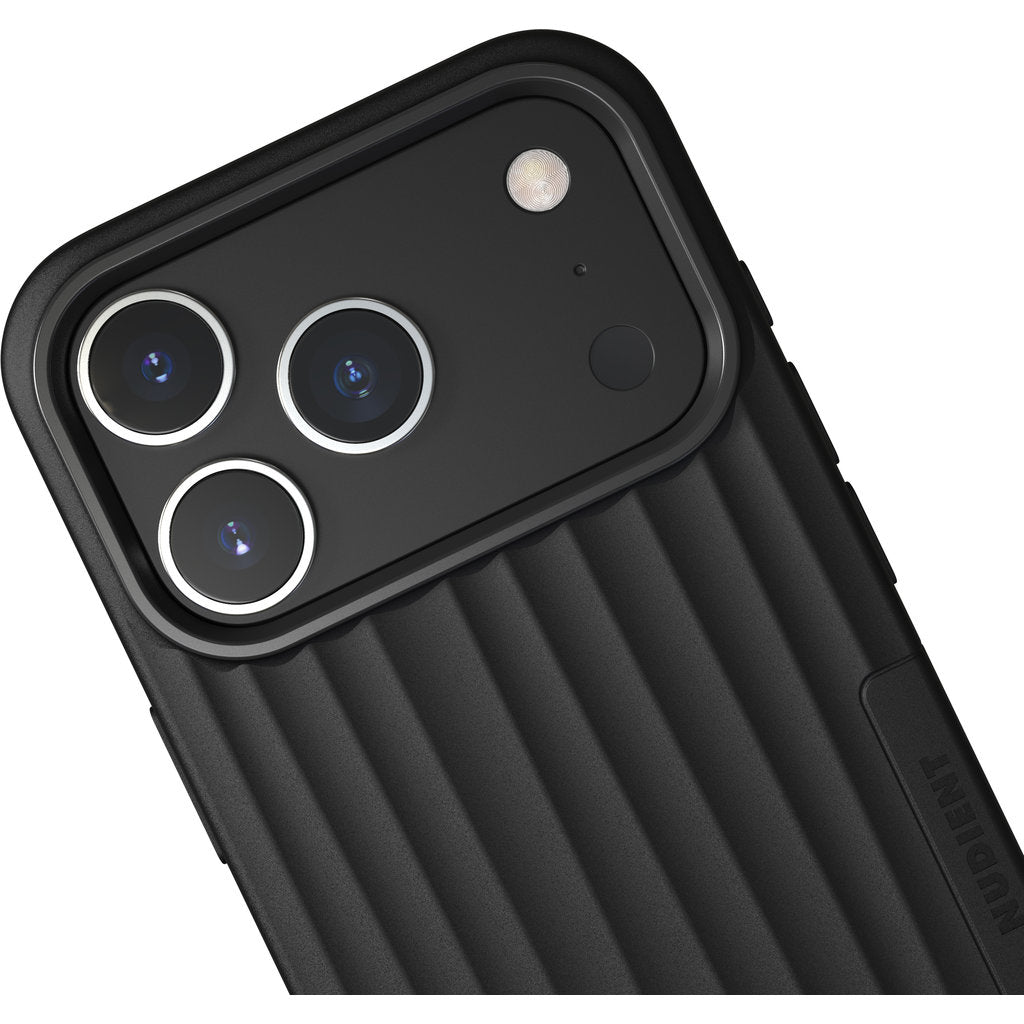 Nudient Bold MagSafe Case Apple iPhone 17 Pro Charcoal Black