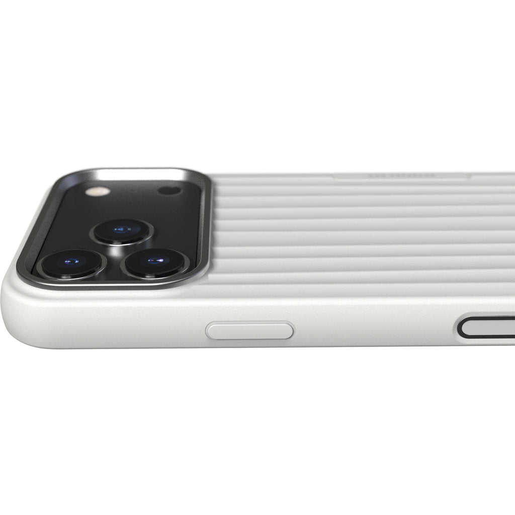 Nudient Bold MagSafe Case Apple iPhone 17 Pro Max Chalk White