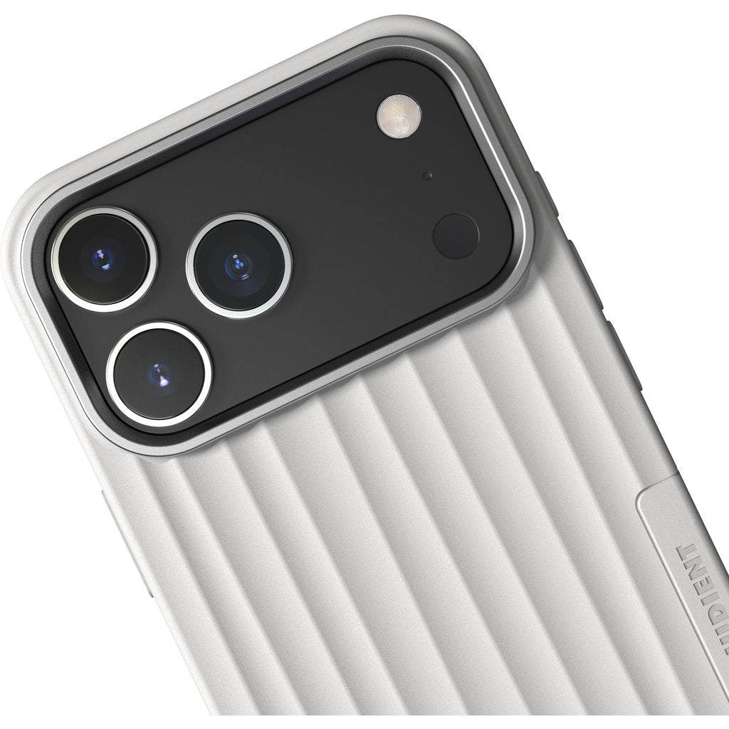 Nudient Bold MagSafe Case Apple iPhone 17 Pro Max Chalk White